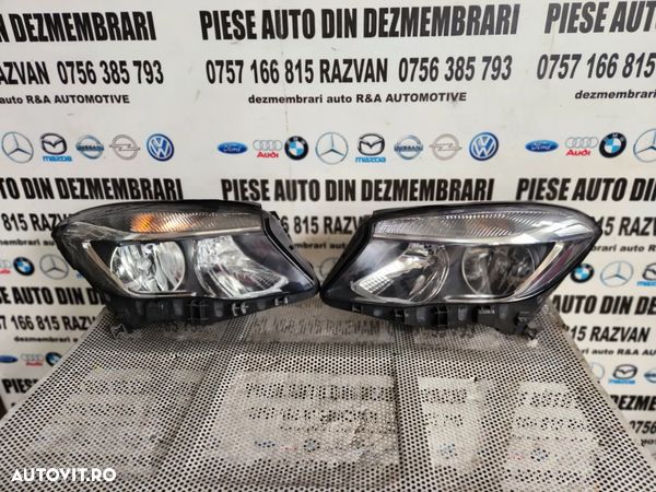 Faruri Far Stanga Dreapta Mercedes GLA X156 W156 Halogen Cod A1569061400 A1569061300 Originale - Dezmembrari Arad - 1