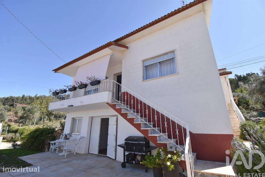 Casa tradicional T2 em São Miguel, Santa Eufémia e Rabaçal de 296,00 m - Grande imagem: 2/30