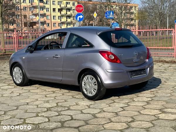 Opel Corsa 1.2 16V Enjoy - 4