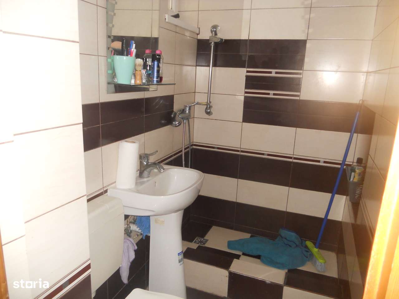 Zona Asirom-etajul 2-7