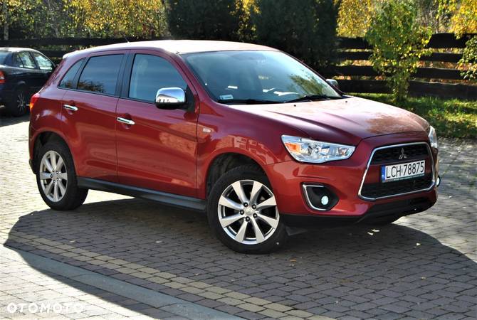 Mitsubishi Outlander - 2