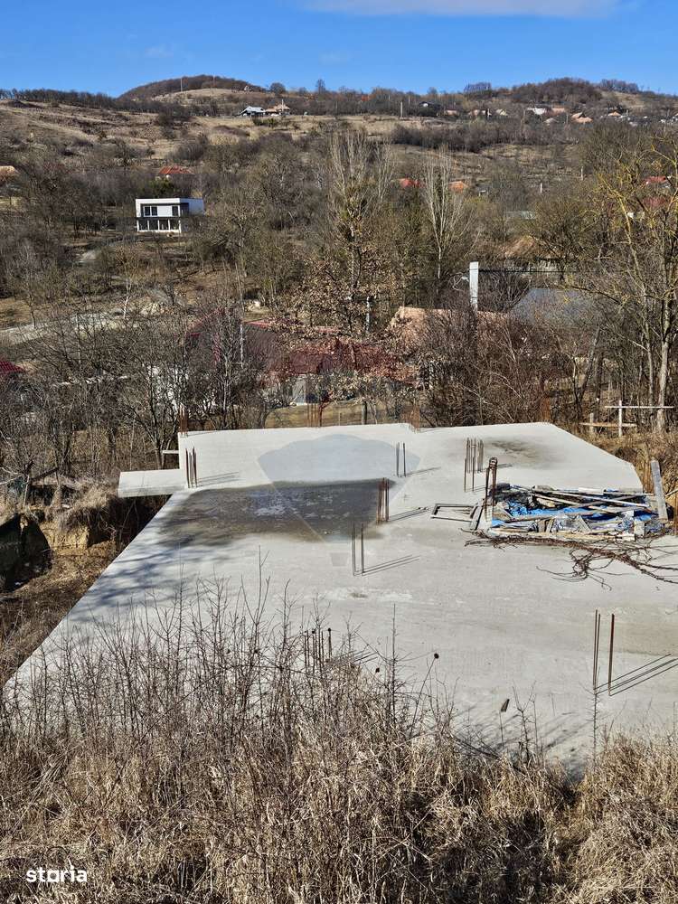 Teren cu demisol construit în Vâlcele, lângă Cluj-Napoca - Imagine principală: 5/13