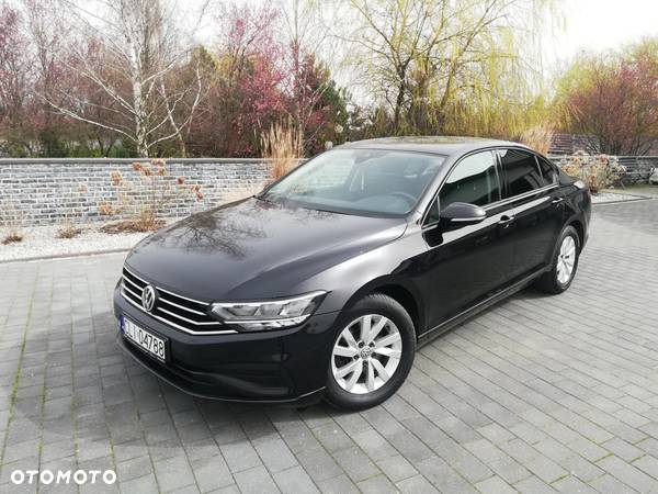 Volkswagen Passat 1.5 TSI EVO Business DSG - 1