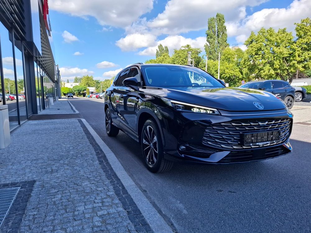 MG HS 2025