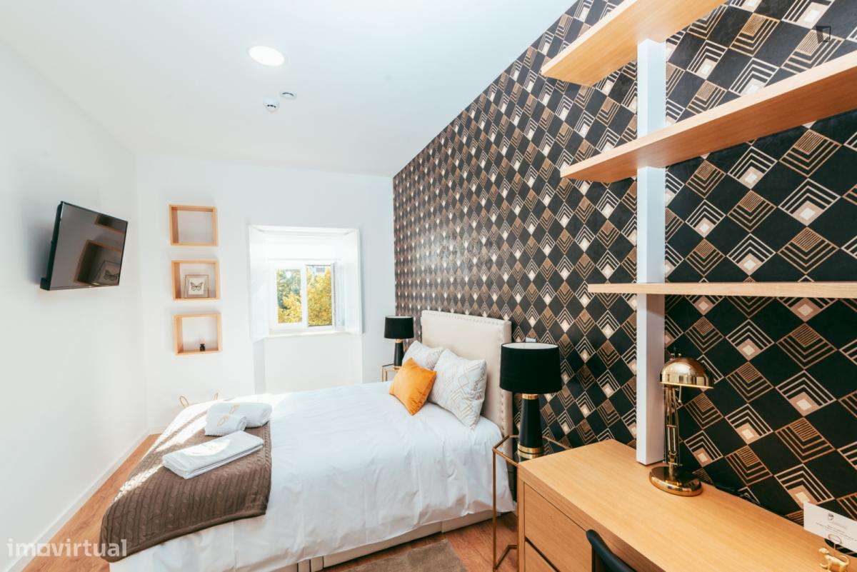 Estúdio - localizado em Montes Claros Coimbra - Grande imagem: 2/24