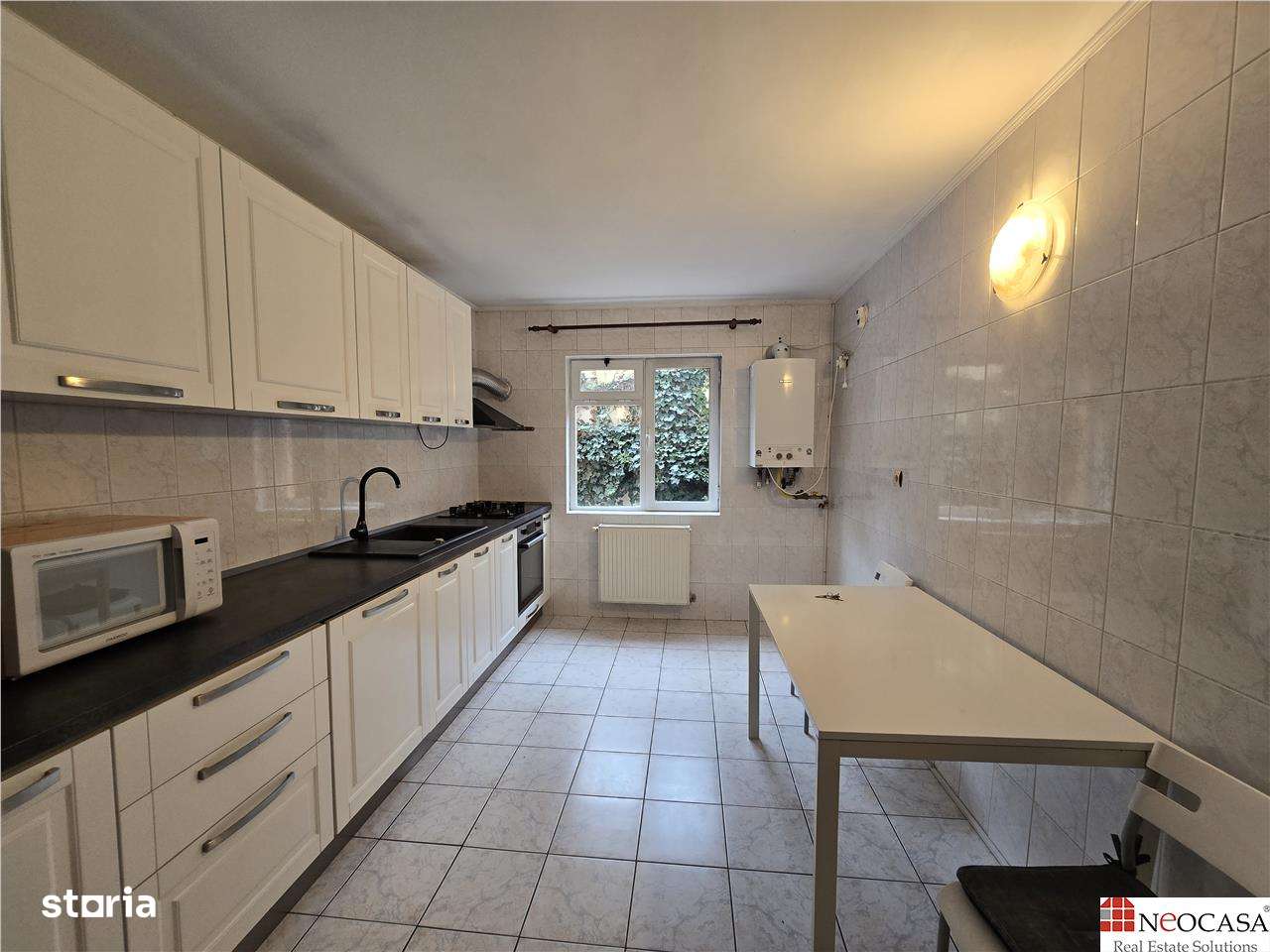 O CASA IN CARE LINISTEA DEVINE PARTE DIN VIATA DE ZI CU ZI - Imagine principală: 4/20