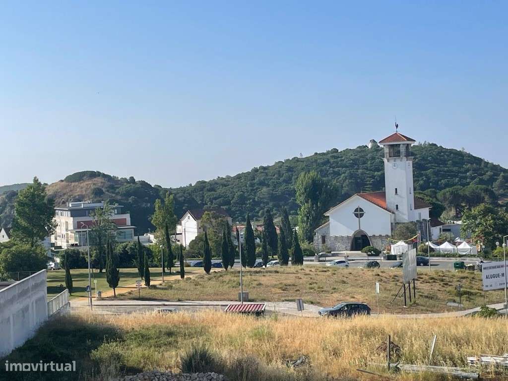 Exclusivo Apartamento T3 de Elegância Contemporânea em Corredoura S...-29