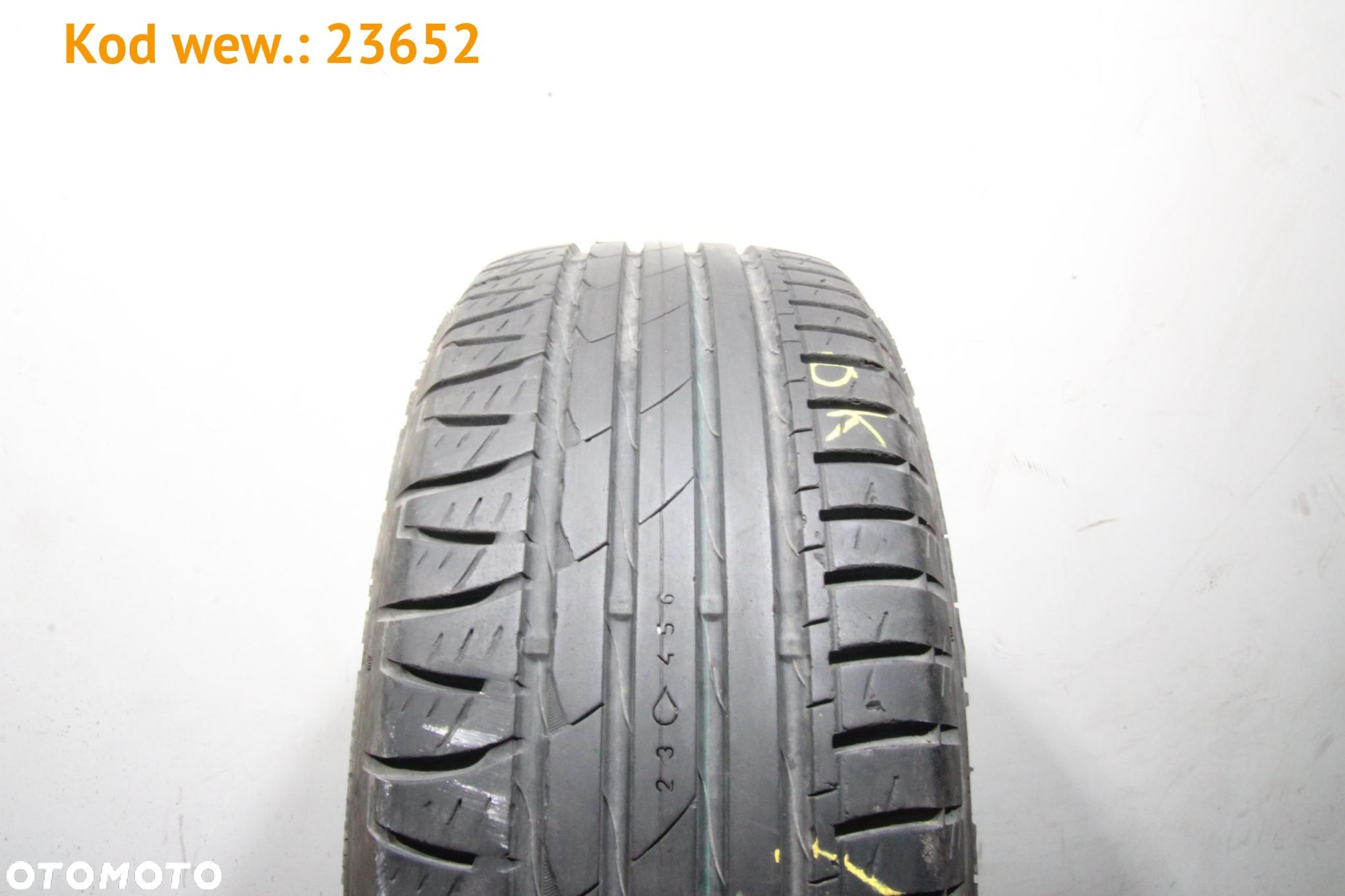 Nokian V - 215/55 R16 - 1