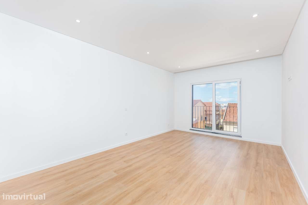 Moradia Nova | PISCINA | 3 Suites | Garagem e Jardim-22