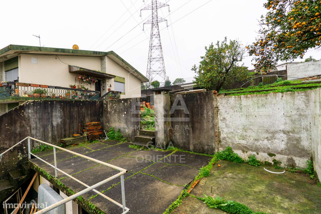 Moradia Isolada T5 com Terreno na N1-28