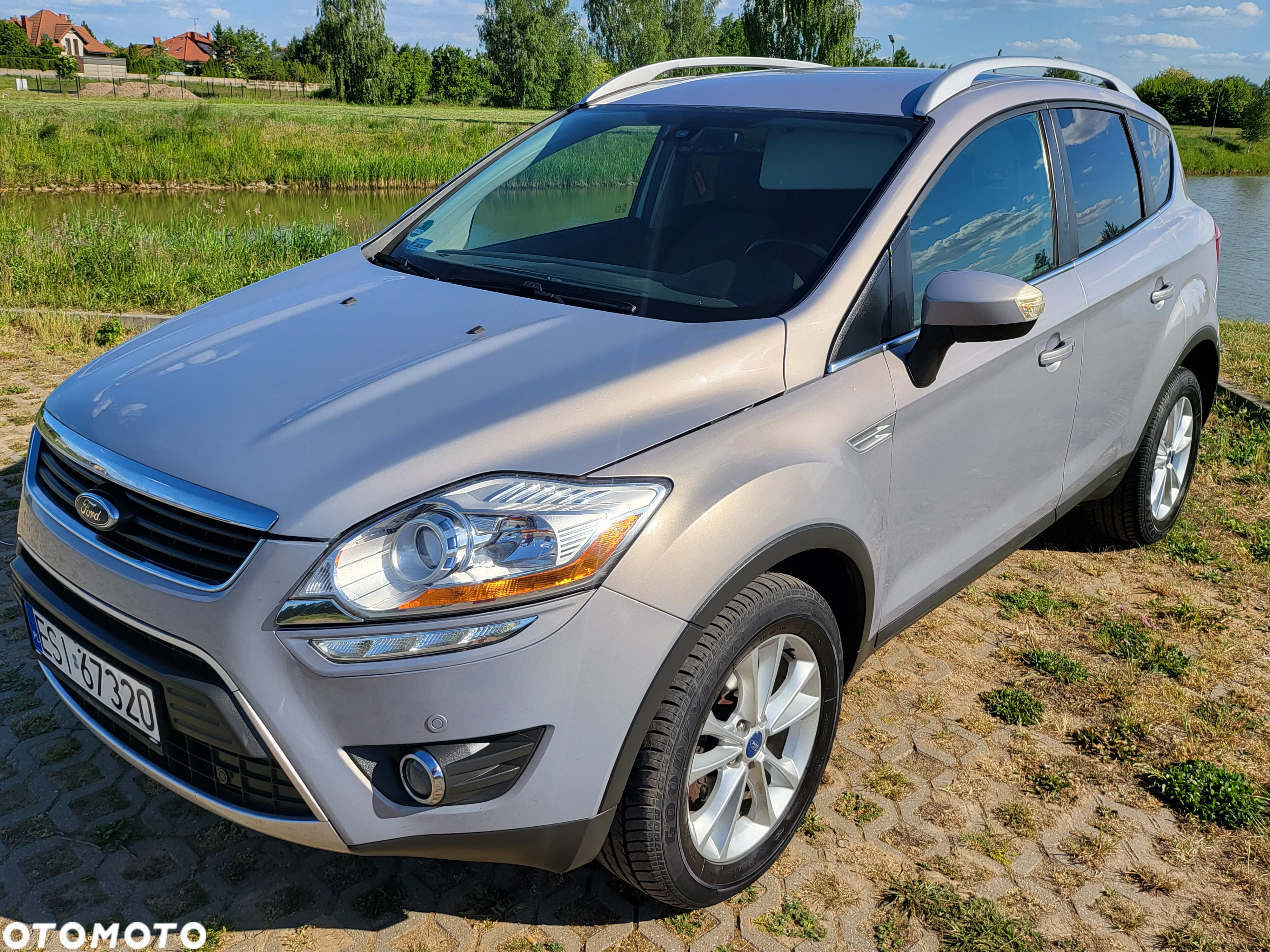 Ford Kuga 2.0 TDCi 4x4 Titanium - 25