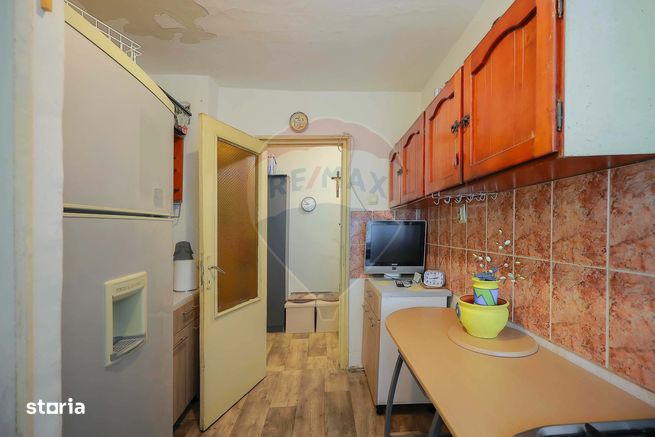 Apartament 3 camere de vânzare, Nufarul, Reabilitat, Apă geotermală-9