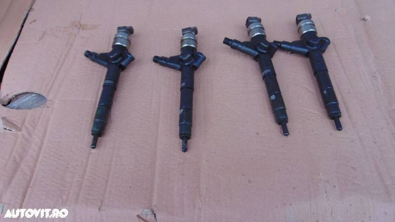 Injectoare Nissan Navara 2.5dci injector Nissan Pathfinder dezmembrez - 2