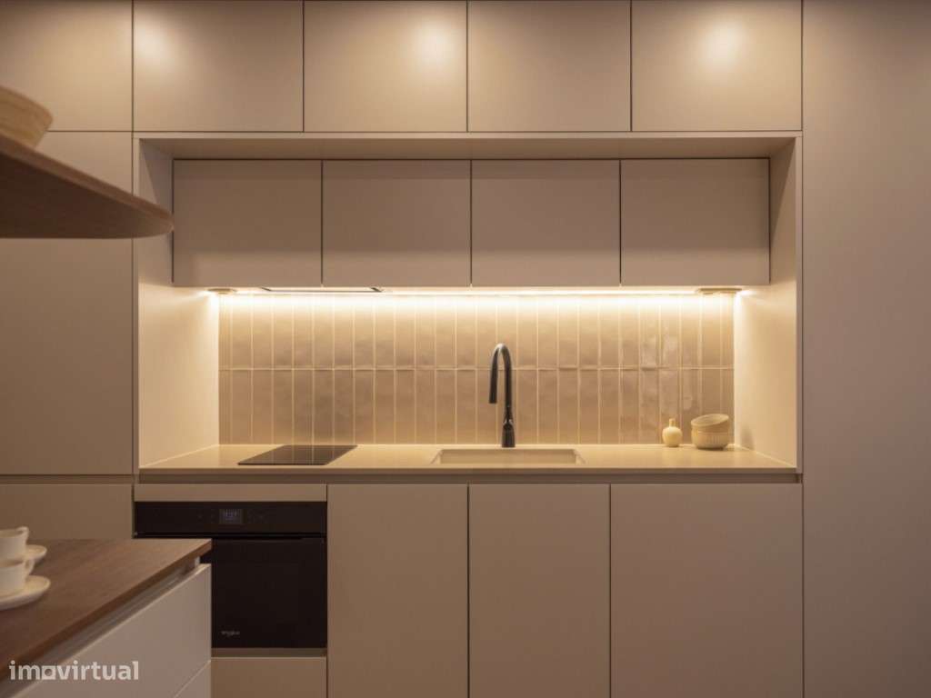 Estúdio T0 com Varanda em Edíficio Emblemático - Grande imagem: 4/23