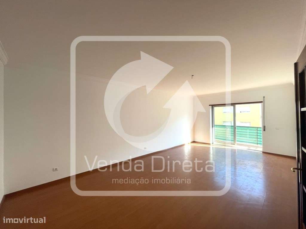 Apartamento T2 com 95 m² no Alto do Seixalinho | Perto da Estação F... - Grande imagem: 2/21