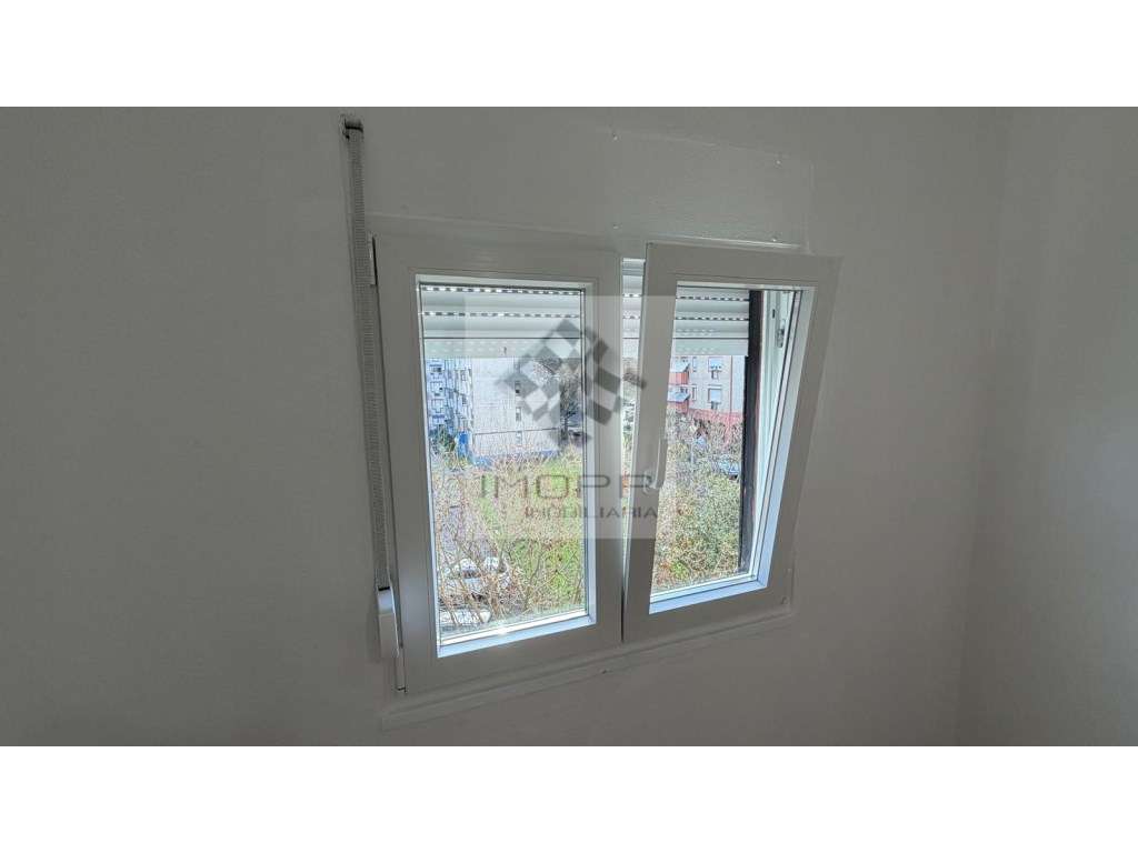 Reservado - Excelente T3 renovado nos Olivais-25