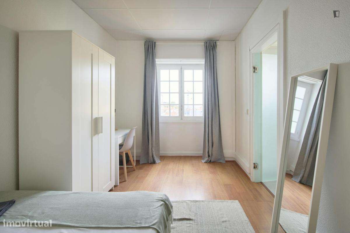 Quarto - localizado em Avenida da Liberdade Lisbon - Grande imagem: 5/9
