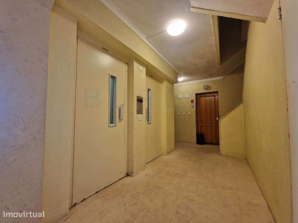 Espaçoso apartamento T2, localizado em São Marcos, Cacém.-22