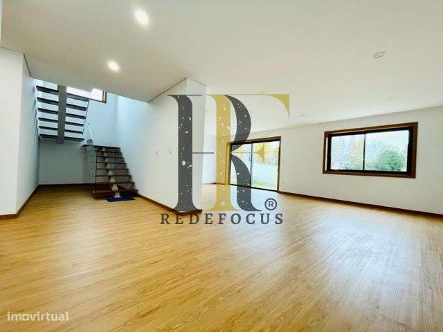 Moradia isolada T4 Nova em Santa Maria da Feira - Grande imagem: 4/46