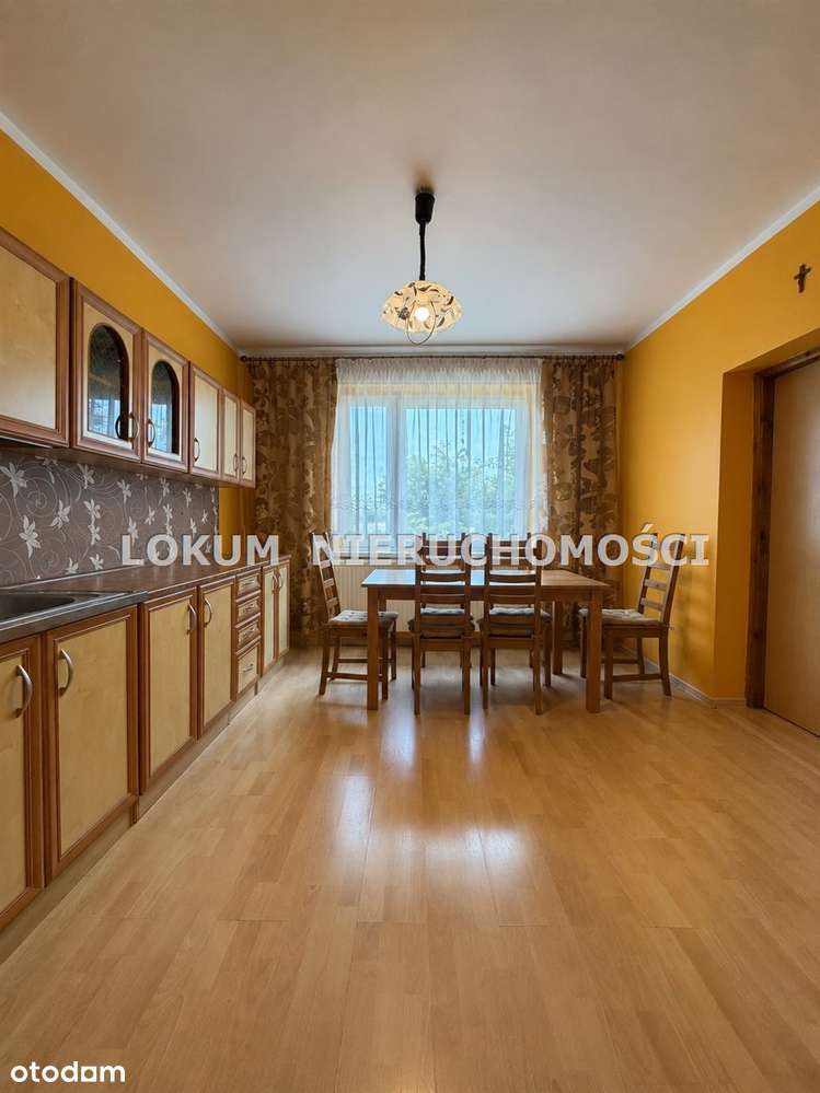 Dom ul. Rolnicza z budynkiem gospodarczym