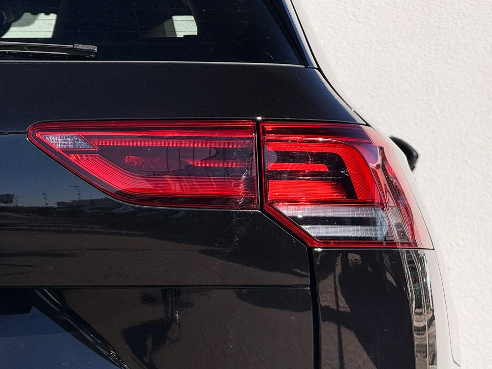 Volkswagen Golf 1.5 Etsi MHEV R Line DSG 150 KM — zdjęcie 3