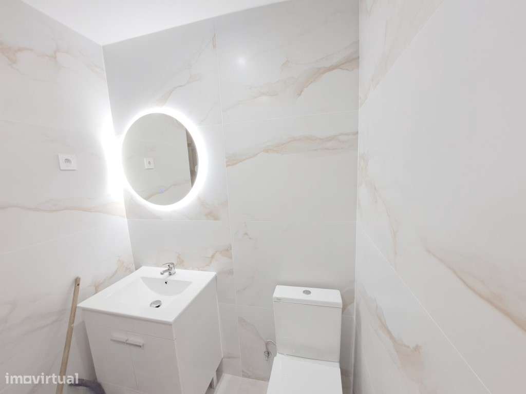 Apartamento T2 com elevador para venda em Odivelas - Lisboa-7