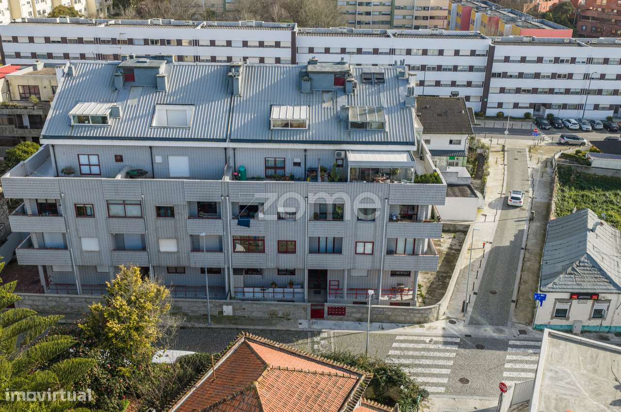 Apartamento T0 convertido num T1 - Aldoar - Nevogilde - Foz do Douro - Grande imagem: 2/24