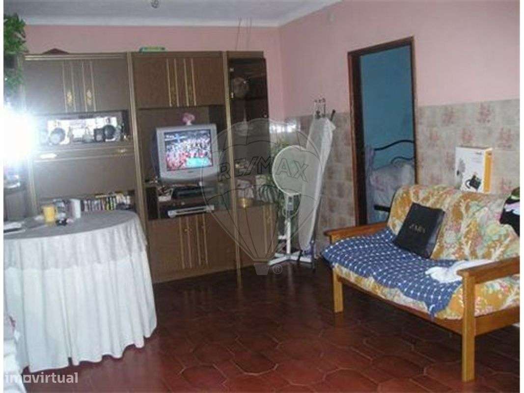 MORADIA PRONTA A HABITAR!! - Grande imagem: 3/19