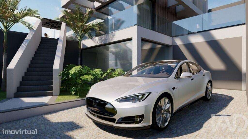 Casa / Villa T4 em Ribeira Brava de 202,00 m2 - Grande imagem: 2/13