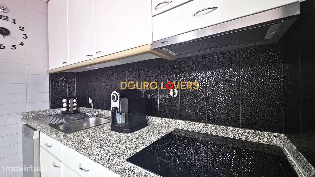 Apartamento T2 em Rio Tinto – Excelente Estado, com Garagem-13