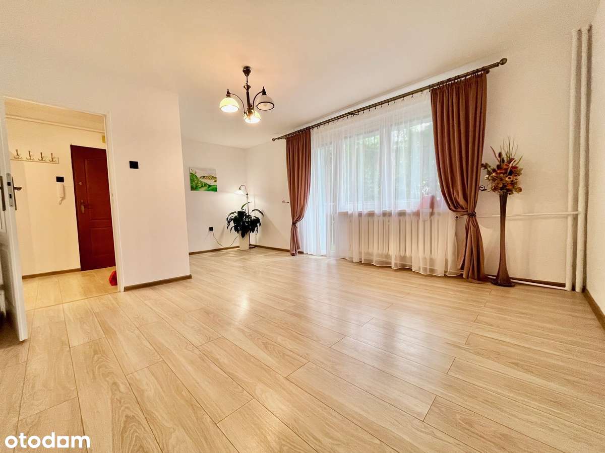 Przestronne 2-pokojowe mieszkanie z balkonem-1