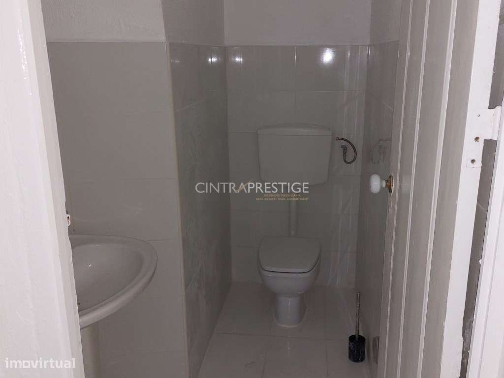 Prédio em São Pedro de Sintra - Grande imagem: 4/38