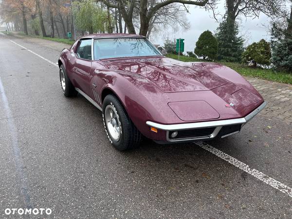 Chevrolet Corvette - 2