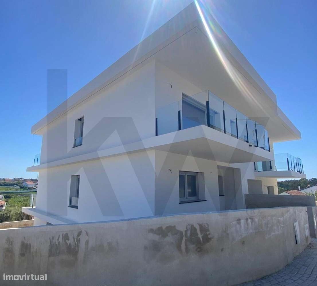 Moradia T3 em Fonte Boa dos Nabos na Ericeira-0