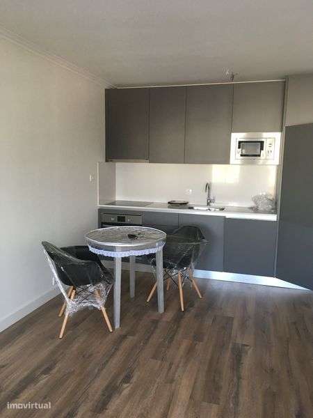 Aluga-se apartamento T1 - Grande imagem: 4/9