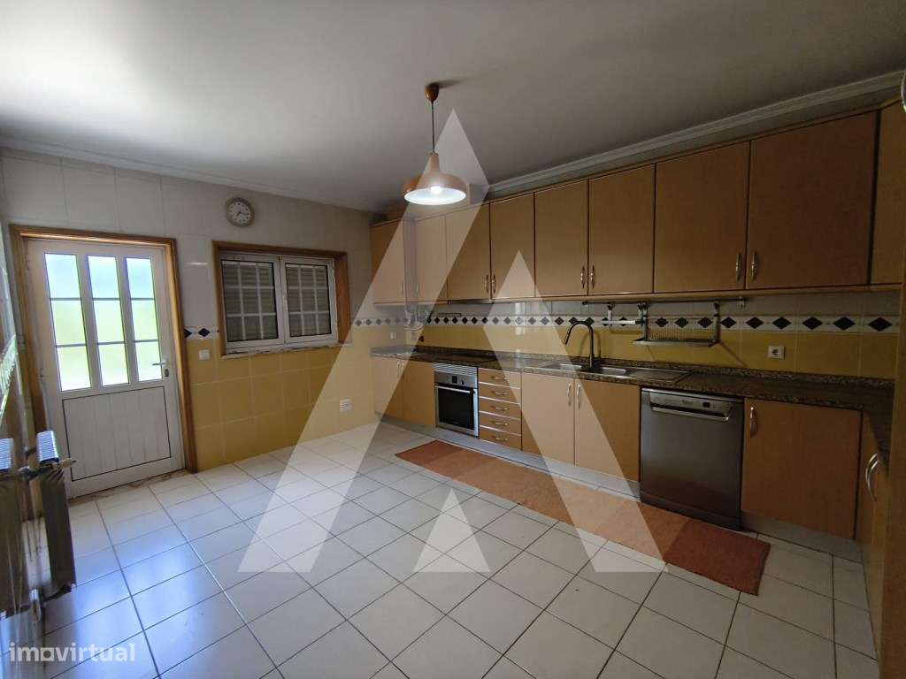 Moradia T4 em Albergaria-a-Velha. - Grande imagem: 4/36