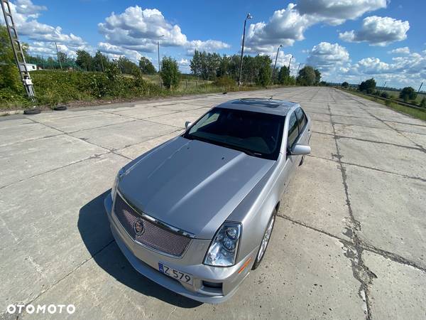 Cadillac STS-V 4.4 V8 Supercharged - 2