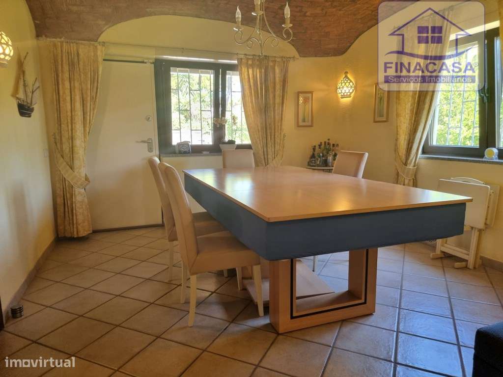 Moradia V3 toda térrea isolada com piscina,jardim e garagem - Vilam...-28