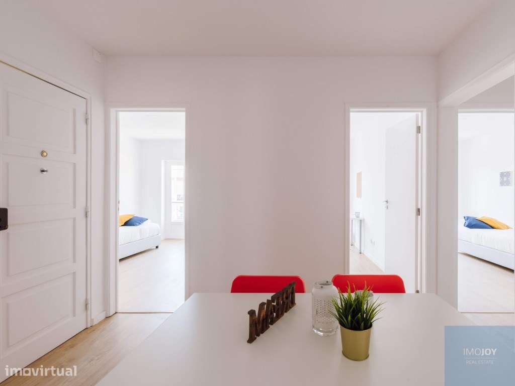 Apartamento T4 com Varanda no Último Piso em Alvalade Junto ao Camp...-3