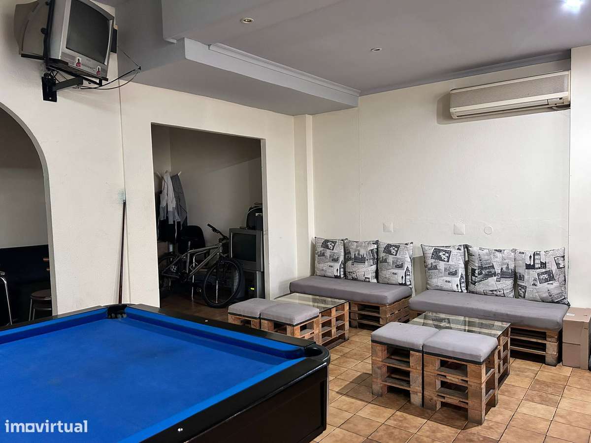 Trespasse Café em Águas Santas, Maia-5