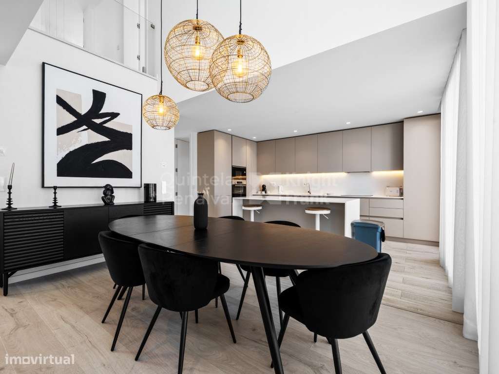 Moradia T4 com jardim e piscina em Fontanelas - Grande imagem: 4/25