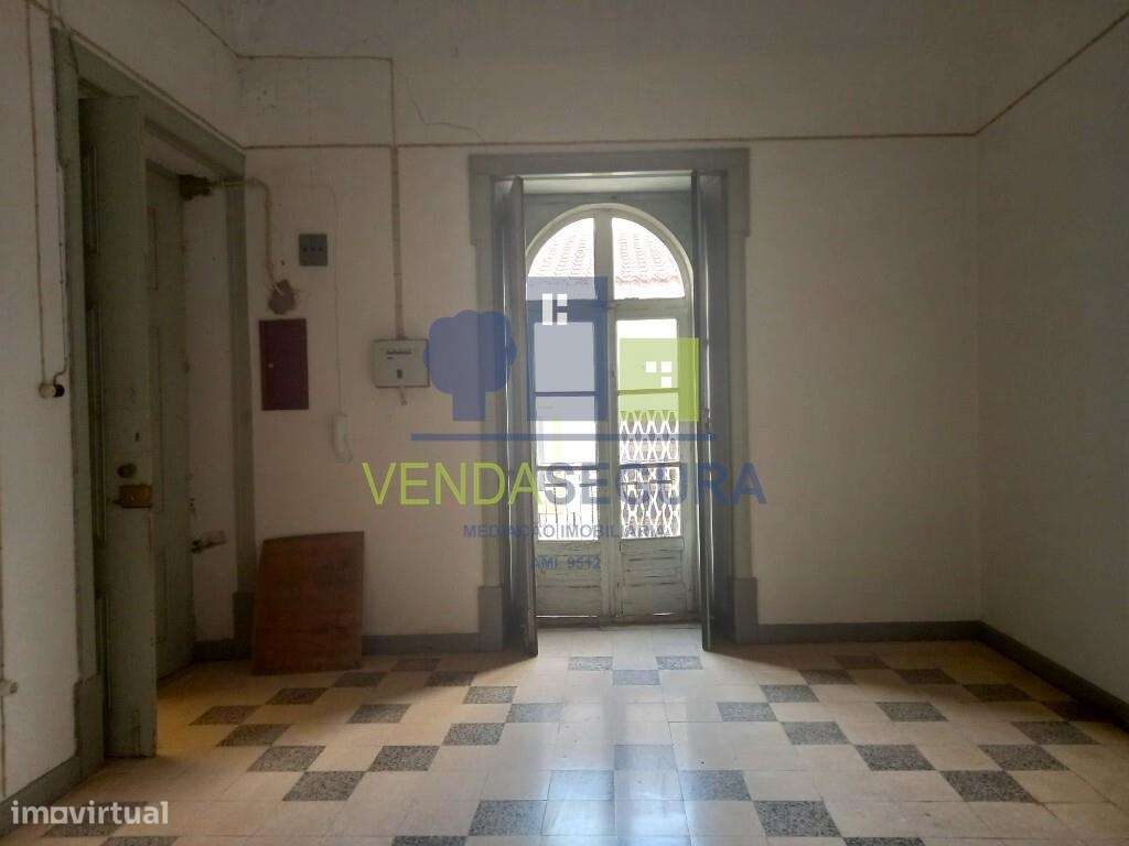 Moradia T7 com Pátio e Garagem | Moura - Grande imagem: 4/44