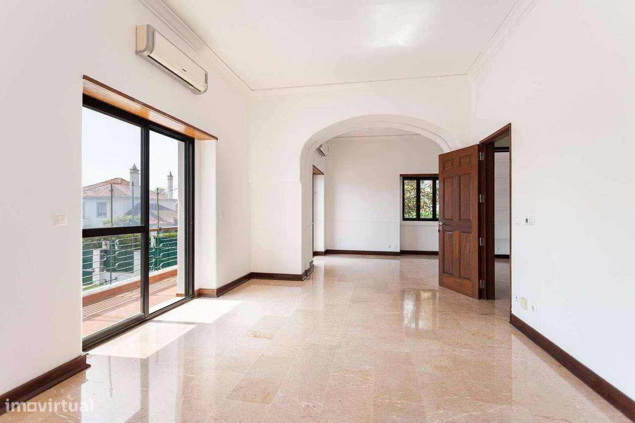 Moradia Isolada T6 com piscina, Restelo, Lisboa - Grande imagem: 4/28