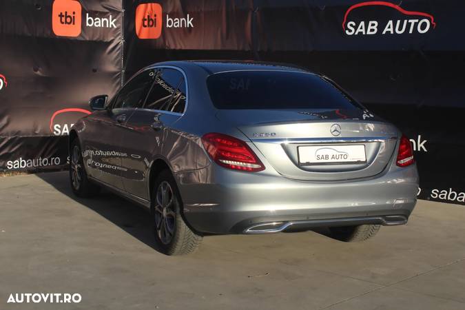 Mercedes-Benz C 250 (BlueTEC) d 4Matic 7G-TRONIC - 4