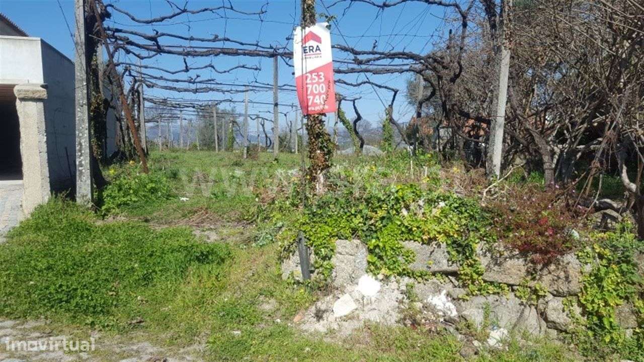Terreno de construção com 900 m2 em Mondim de Basto - Grande imagem: 4/4