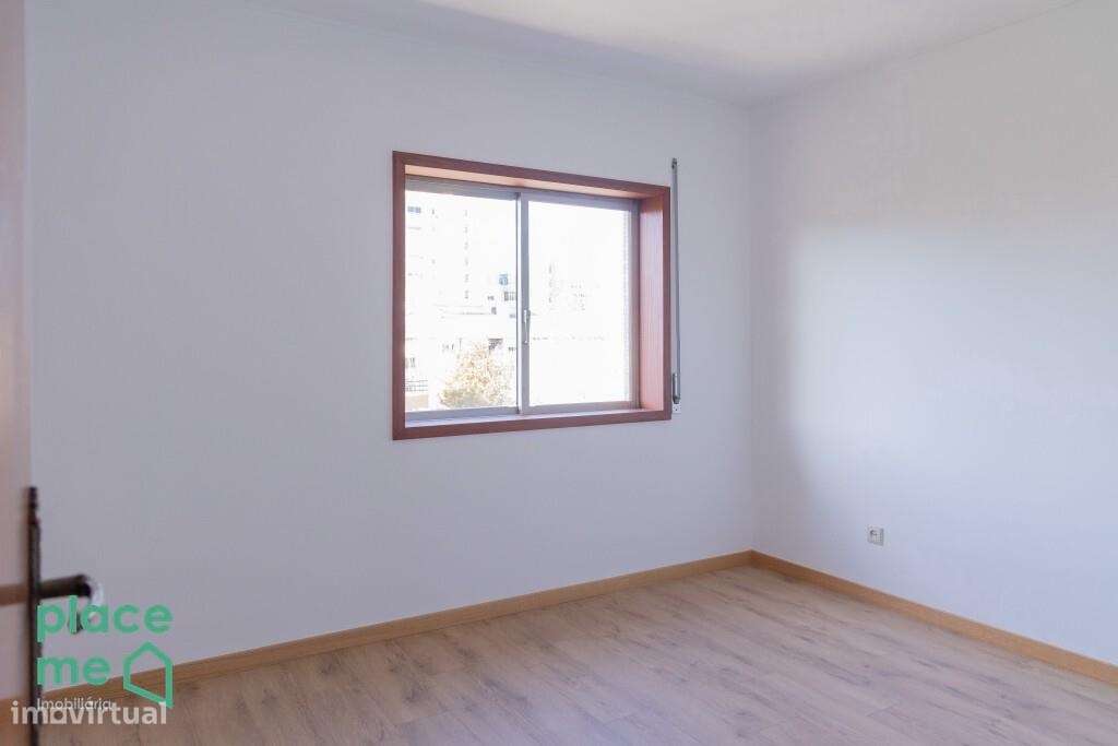 Apartamento T1+1 - Equipado-1