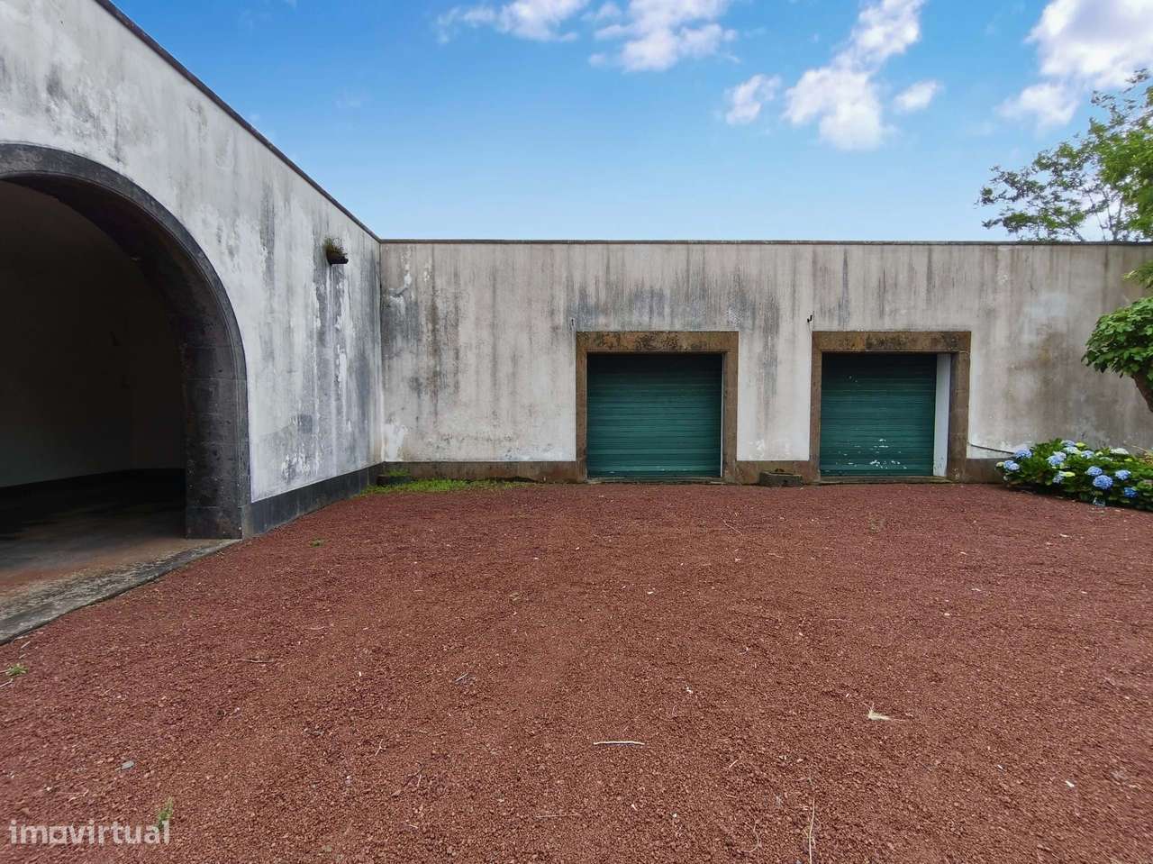 Solar Centenário de Encanto Histórico com Vista Inigualável na Ilha de-31