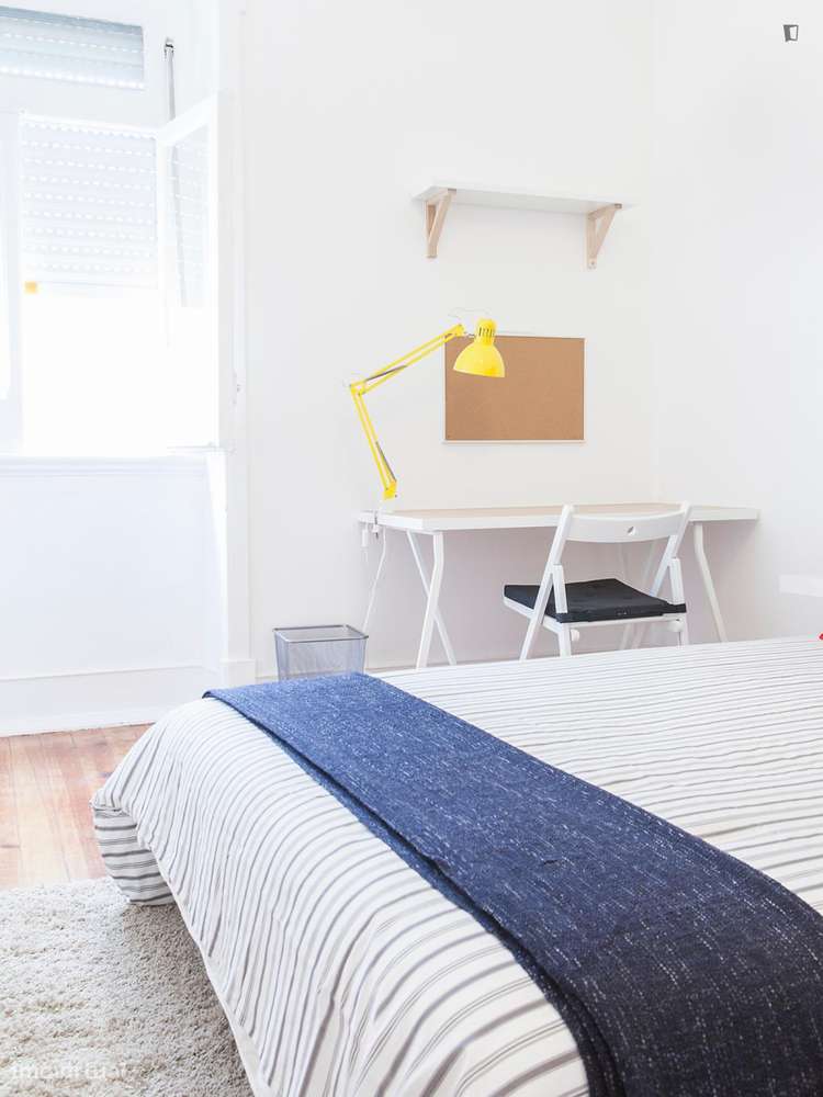 Quarto - localizado em São Sebastião Lisbon - Grande imagem: 4/14