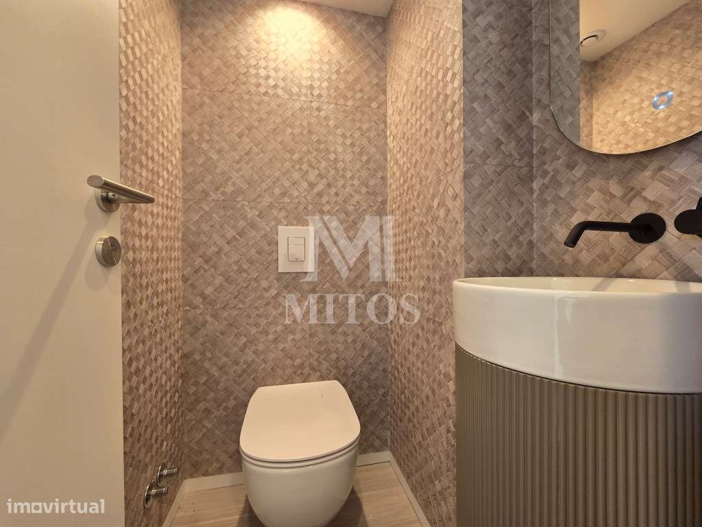 Apartamento T3 Duplex para venda no centro de Viana do Castelo - Grande imagem: 4/16