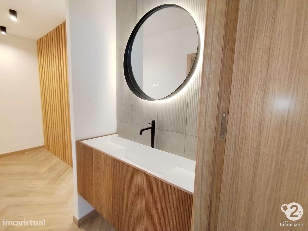 Apartamento T1 Novo (Remodelado) – Mina de Água, Amadora-8
